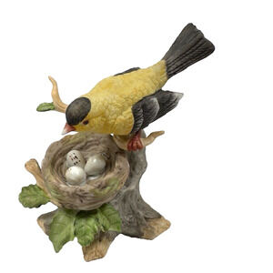 Americana Bird Collection by Jonathon Byron Arnart Gold Finch Bird, Figurine VTG